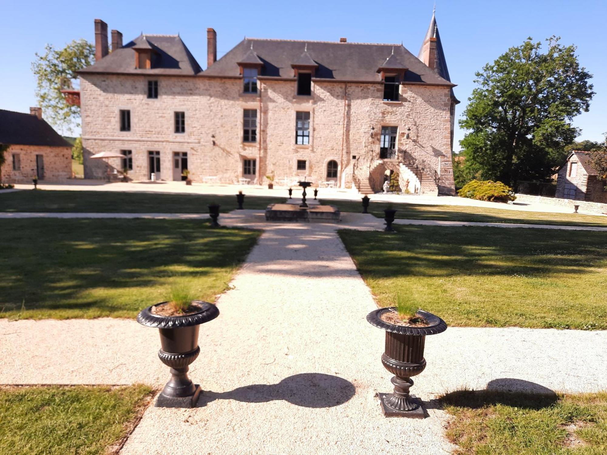 Chateau Du Bertry La Bouexiere Exterior photo